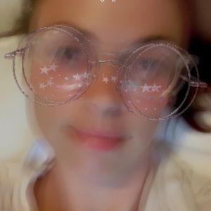 Meet your Posher, Carolyn